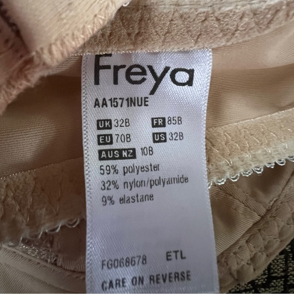 Women’s Freya 1571 Enchanted Plunge Balcony Bra - Picture 4 of 4